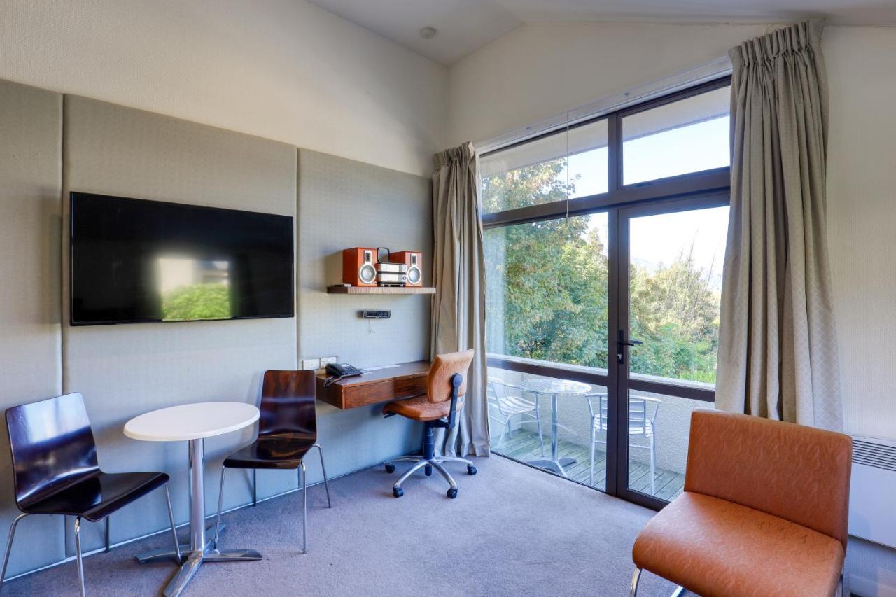 Garden Court Suites&apartments 4*