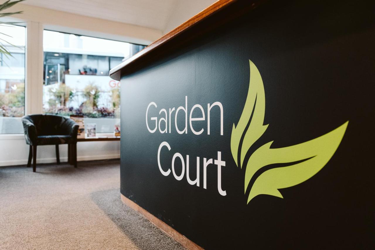 Aparthotel Garden Court Suites&apartments